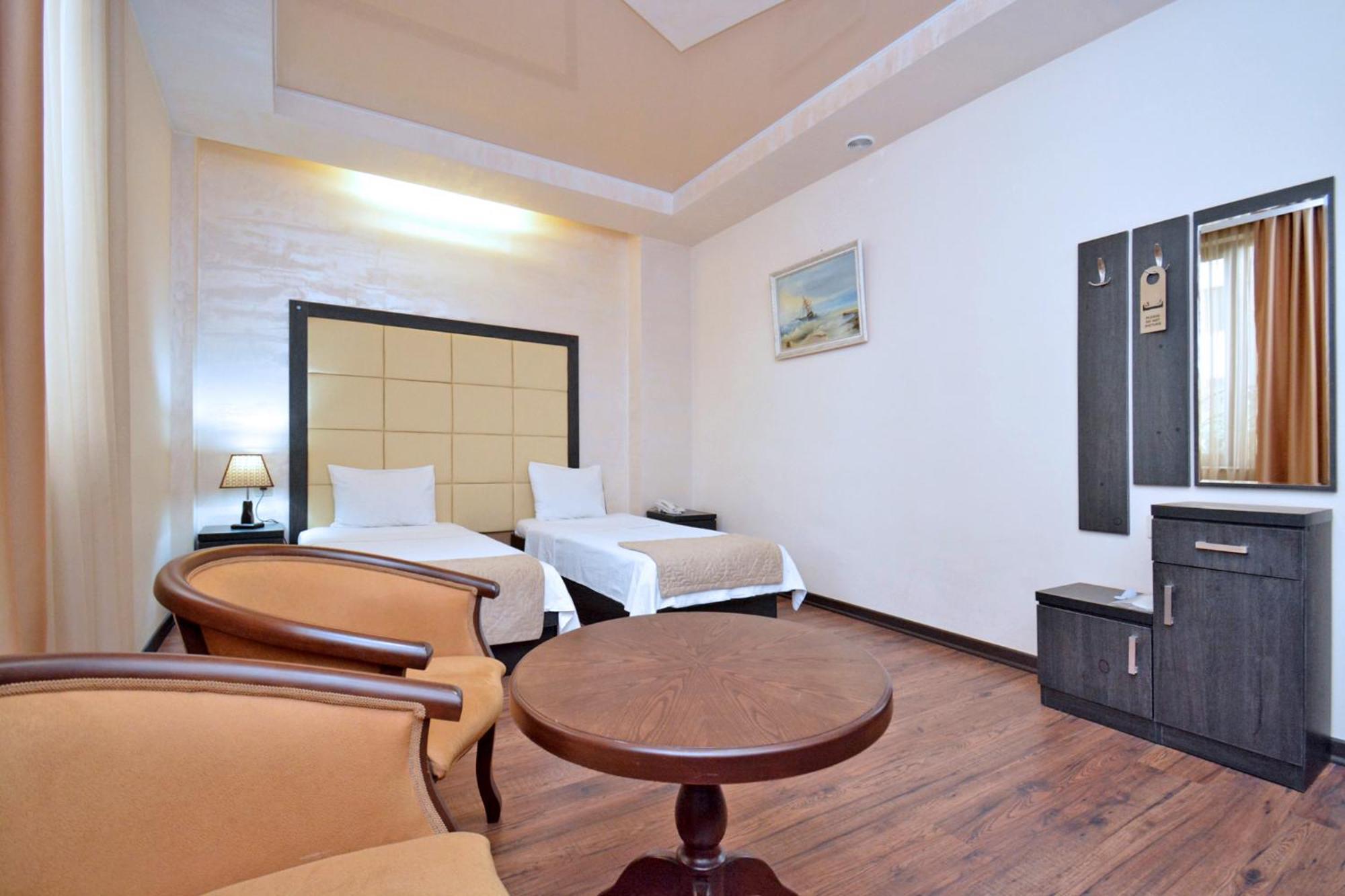 Partez Hotel エレバン エクステリア 写真