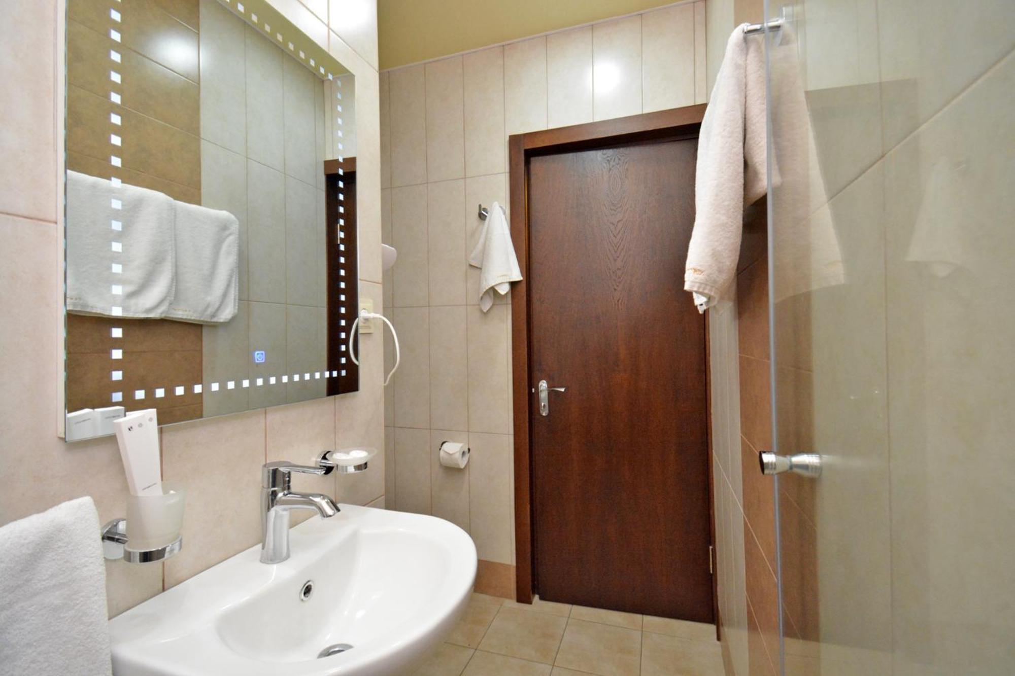 Partez Hotel エレバン エクステリア 写真