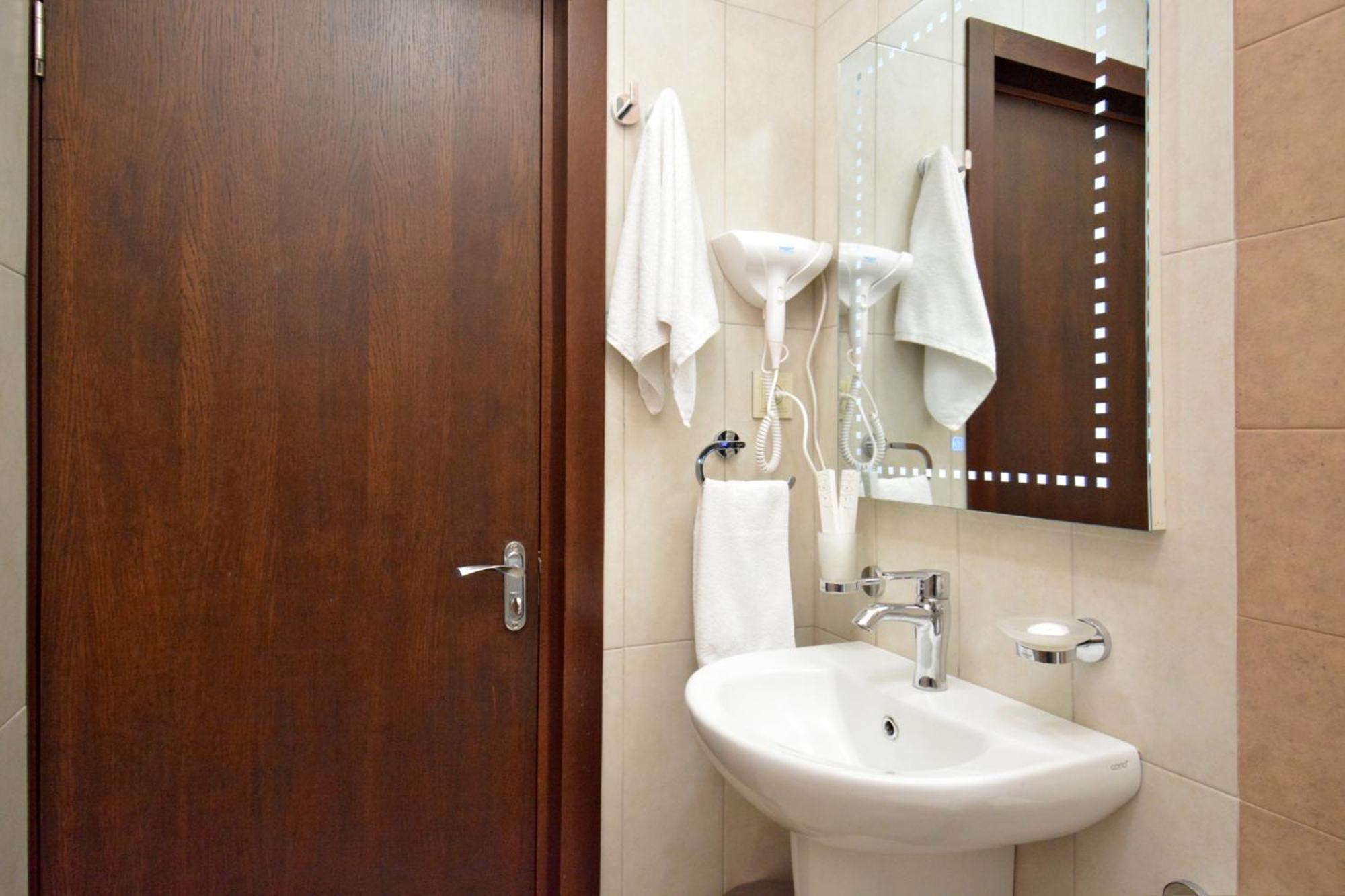 Partez Hotel エレバン エクステリア 写真